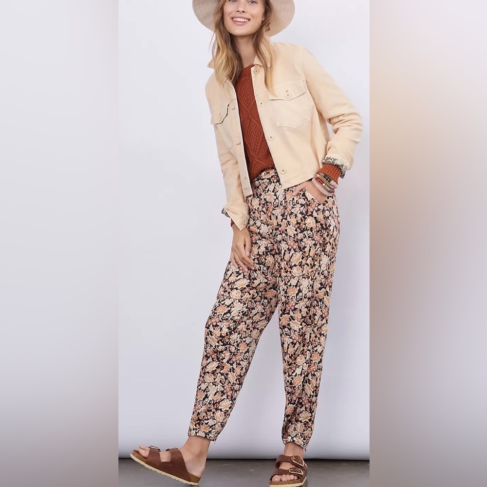 Anthropologie Diandra Pleated Joggers size 4
